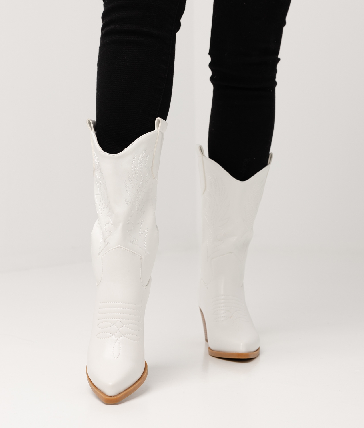 Tirsal Boot - White