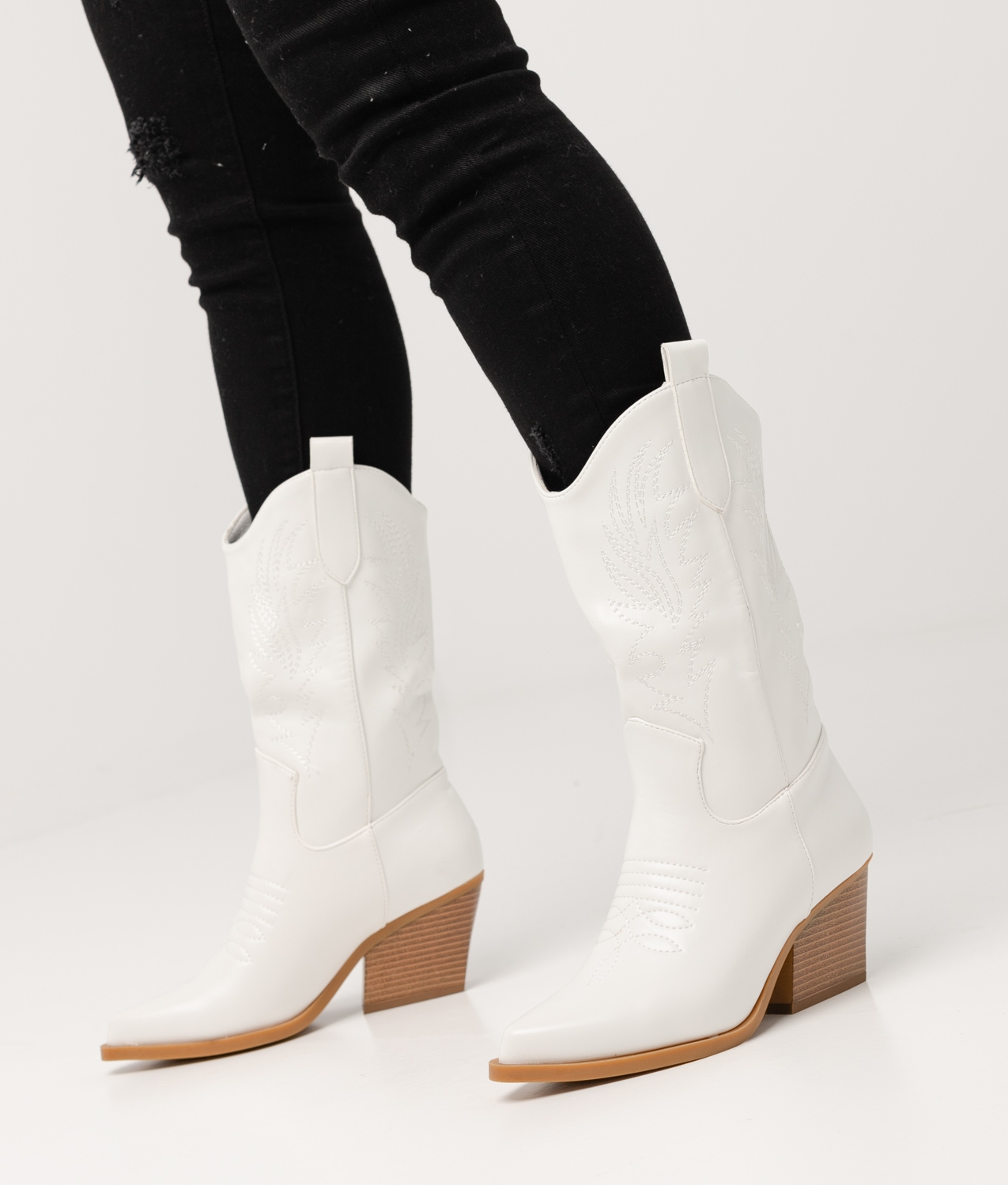 Tirsal Boot - White