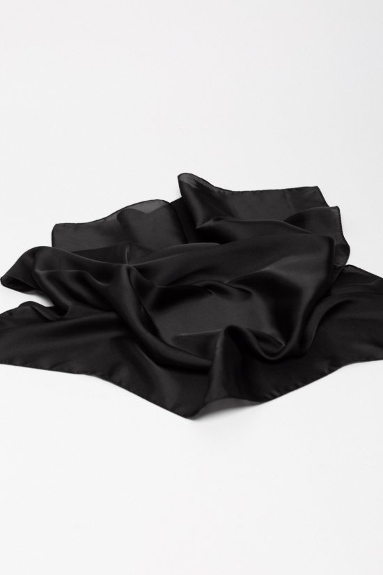 PAÑUELO AGALEGA - NEGRO 2
