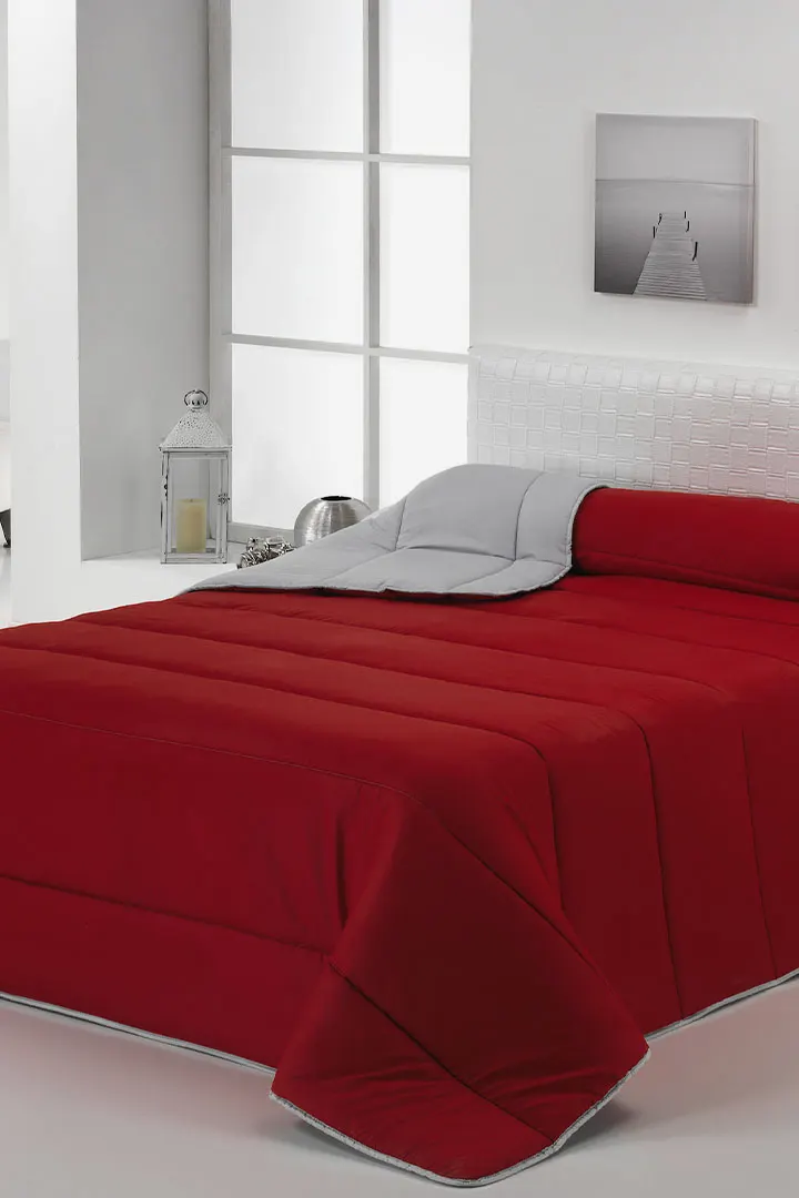 EXTRA LONG TWO-TONE COMFORTER QUILT - RED/GREY