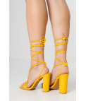 SANDALIA DE TACÓN CRISTA - AMARILLO