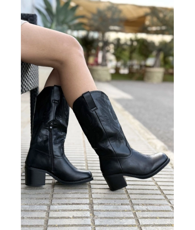 Gandu Tall Boot - Black