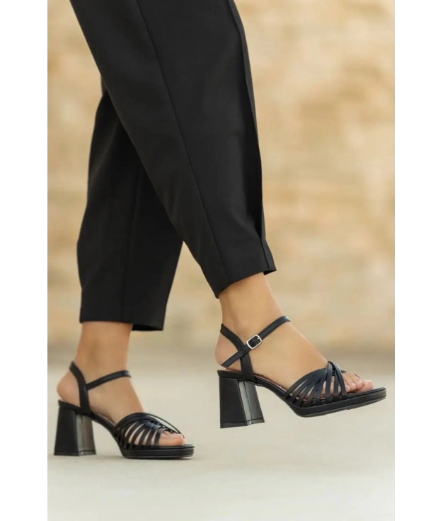 Heeled sandal Vienna - Black PIANNO39