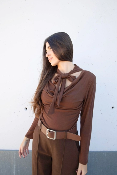 Camiseta Sofie - Marrón Pianno39