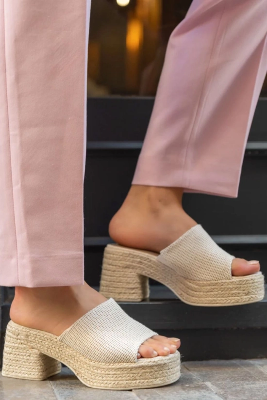 Sandalia De Tacón Verla - Beige