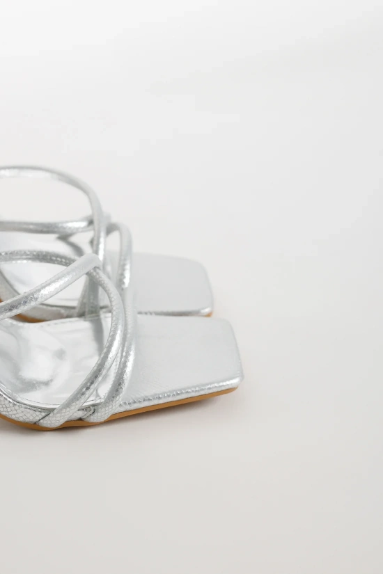 DUNIA HEELED SANDALS - SILVER