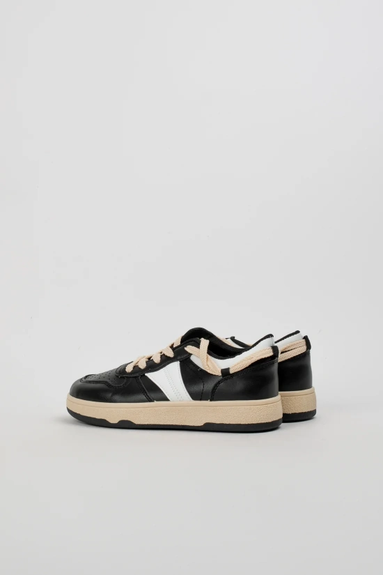 SNEAKERS CASUAL ISUR - NEGRO